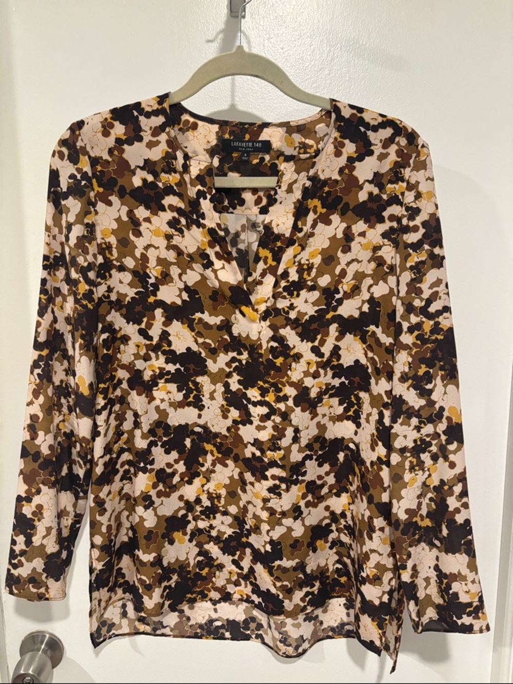Lafayette 148 New York Abstract Floral V-Neck Blouse 100% Silk Size S